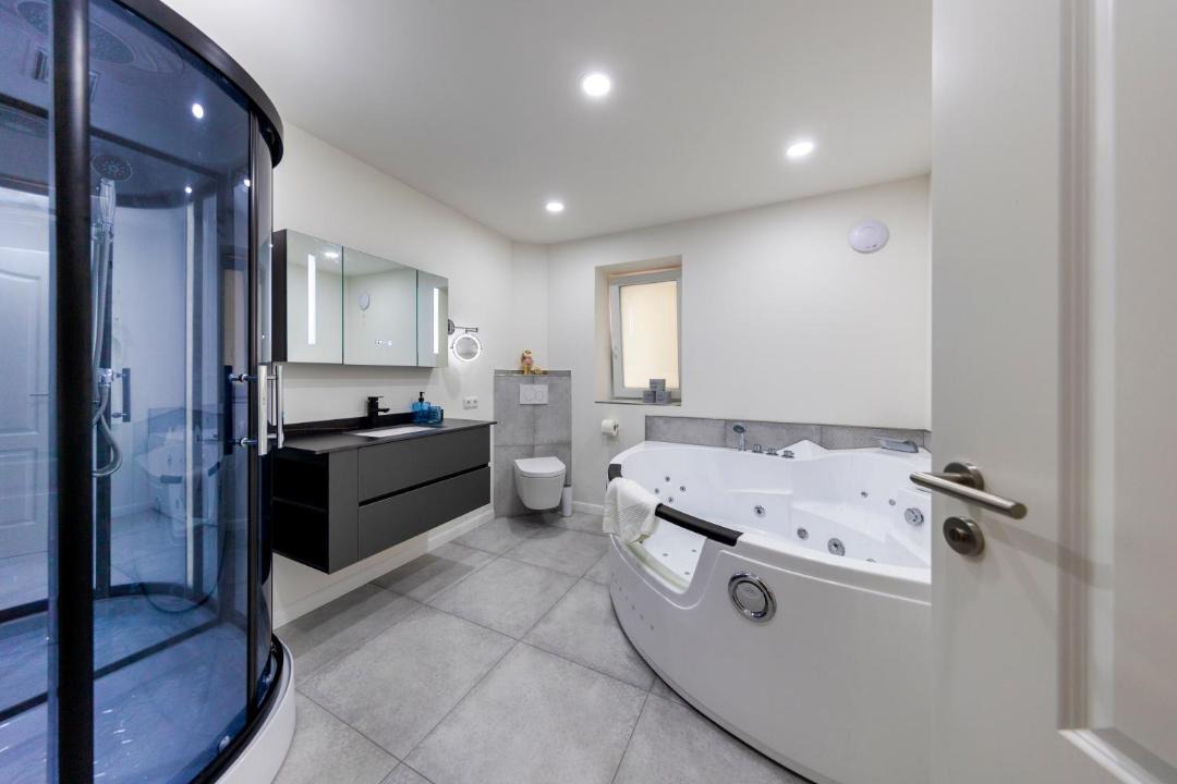 Photo of Bathroom in Monkebull