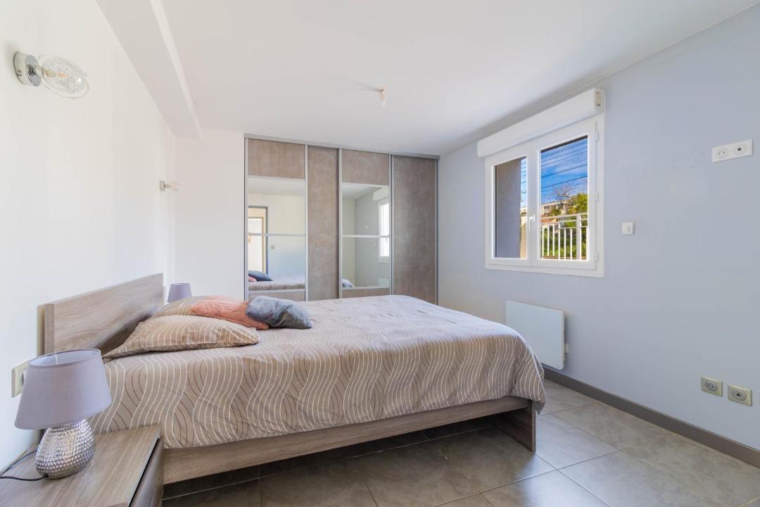 Photo of Bedroom in Port-de-Bouc