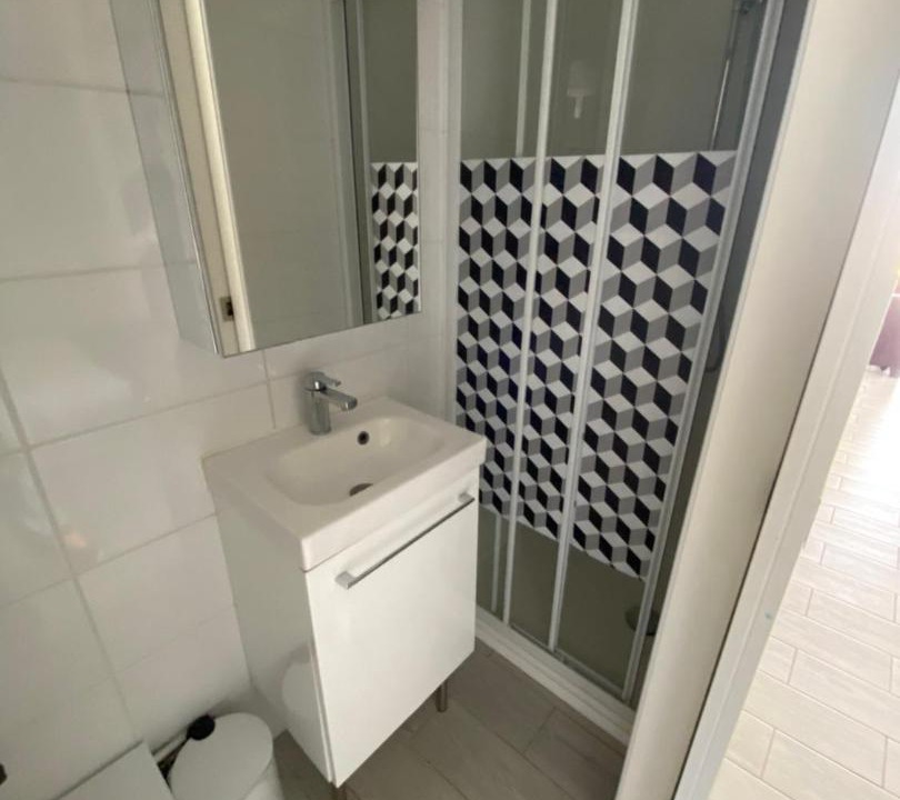 Photo of Bathroom in Arles