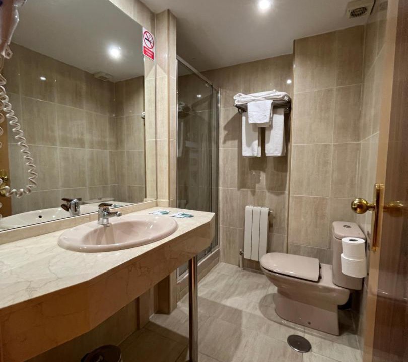 Photo of Bathroom in El Molar