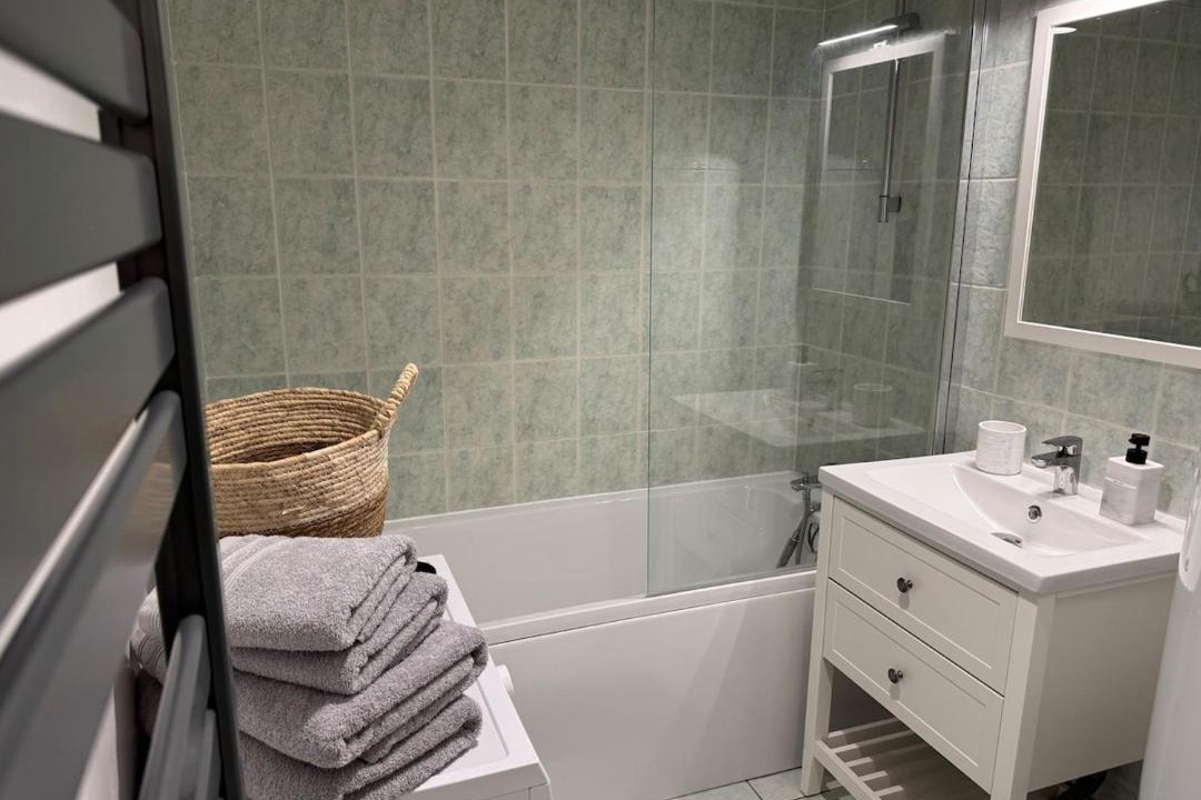 Photo of Bathroom in Port-Saint-Louis-du-Rhone