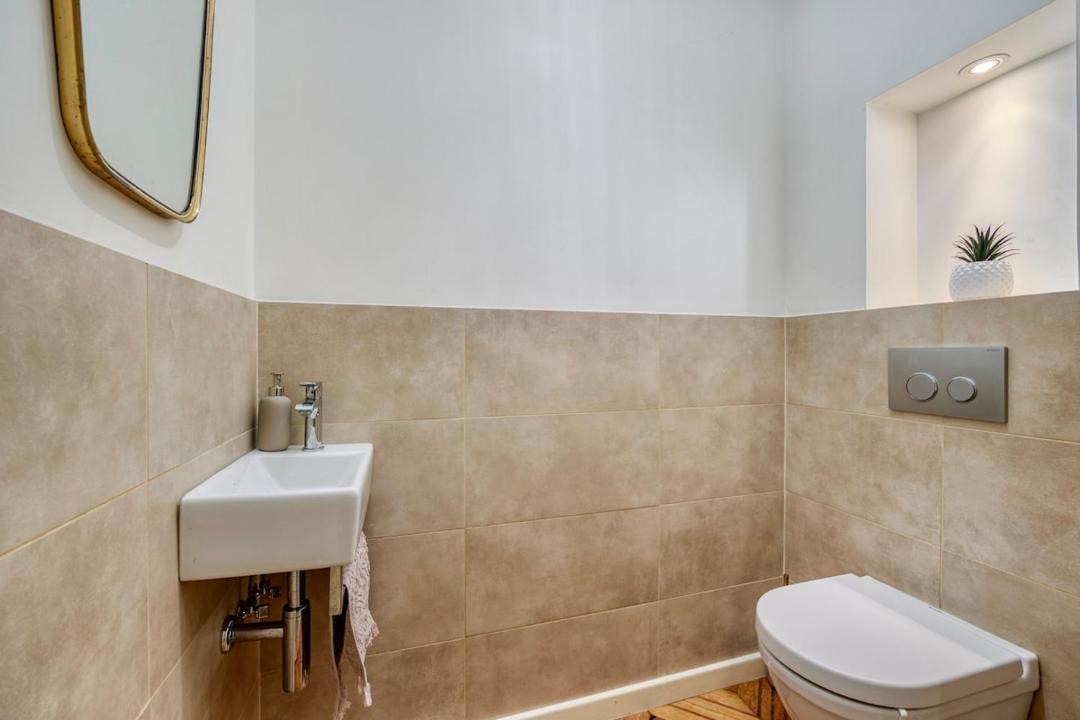 Photo of Bathroom in Ferney-Voltaire