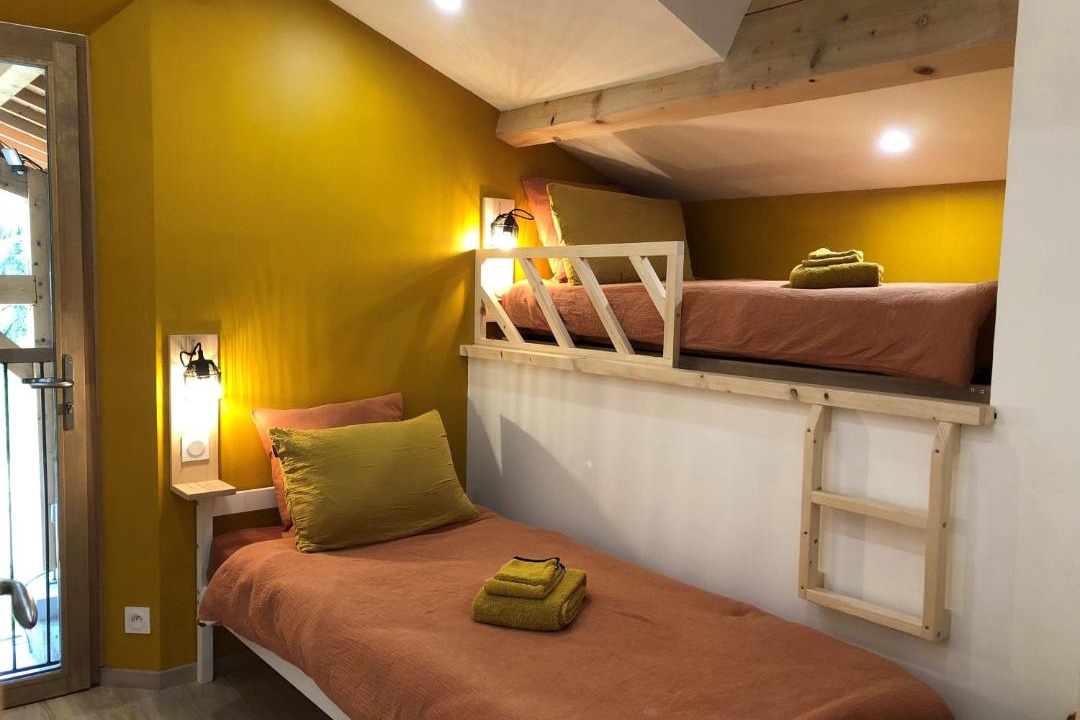 Photo of Bedroom in Saint-Antoine-l'Abbaye