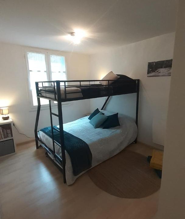 Photo of Bedroom in Campan