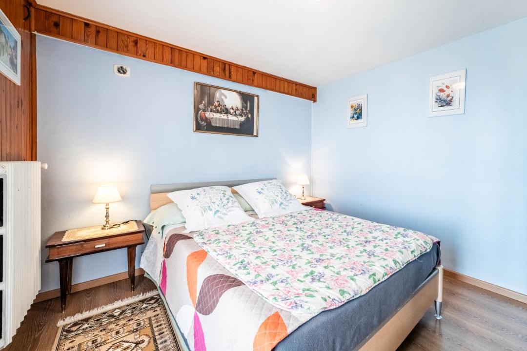Photo of Bedroom in Reignier-Esery