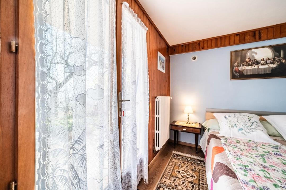 Photo of Bedroom in Reignier-Esery