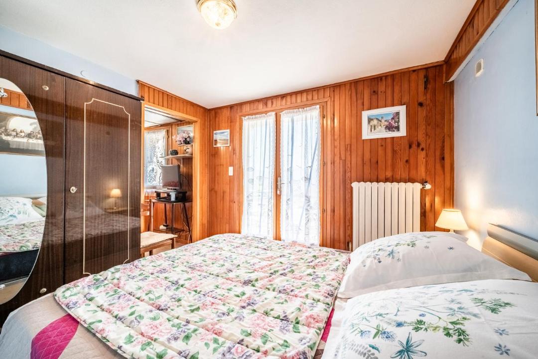 Photo of Bedroom in Reignier-Esery