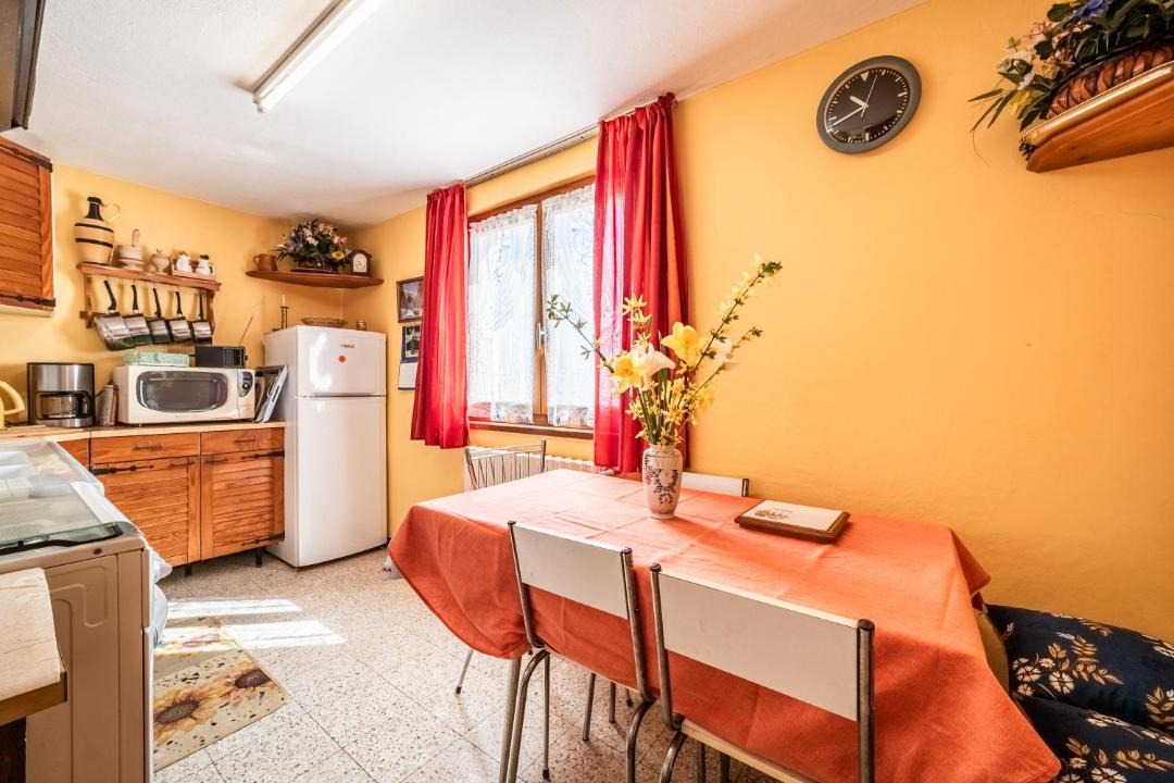 Photo of Kitchen in Reignier-Esery
