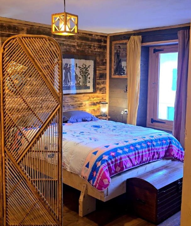 Photo of Bedroom in Charix