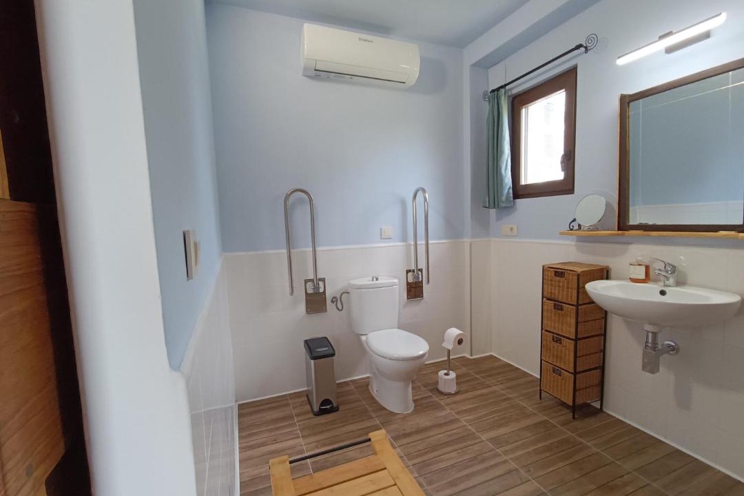 Photo of Bathroom in Villasbuenas de Gata
