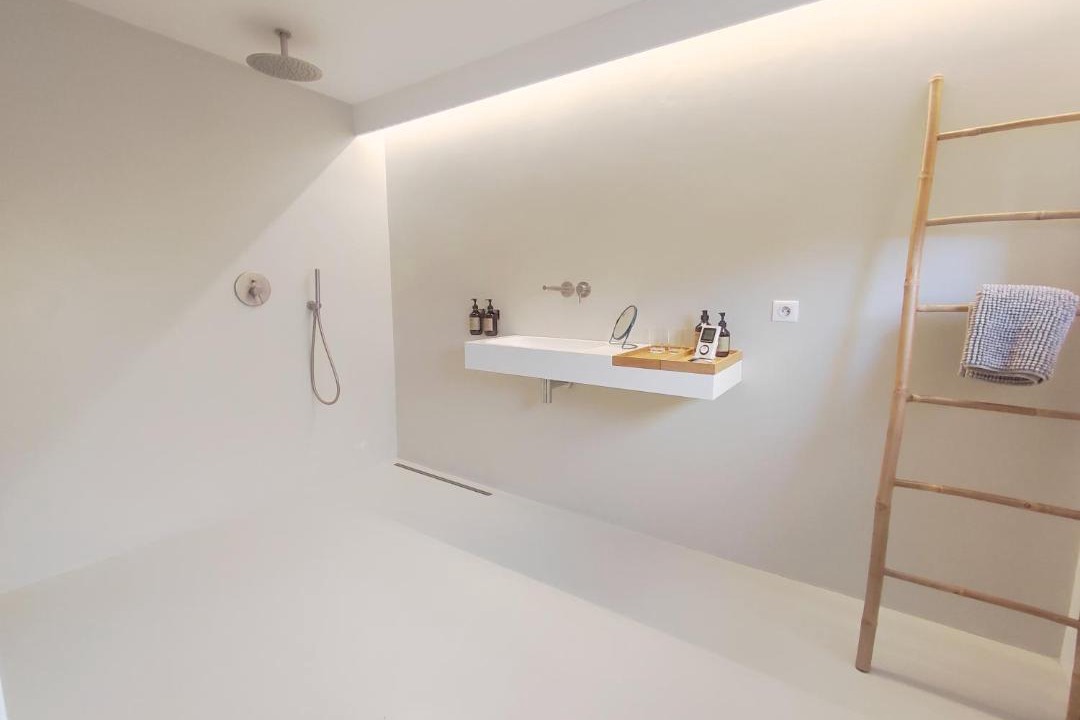 Photo of Bathroom in Montaren-et-Saint-Mediers