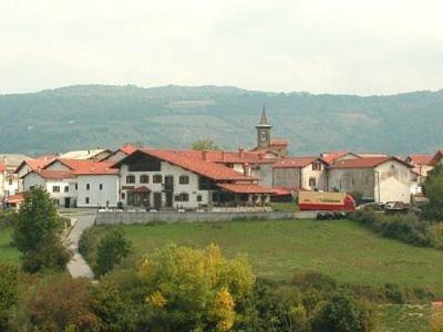 Photo of Buildings in Viscarret-Guerendiain