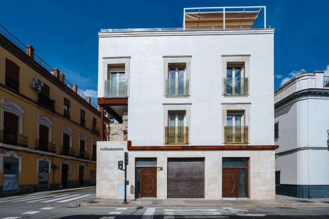 Photo of Buildings in Santa Catalina