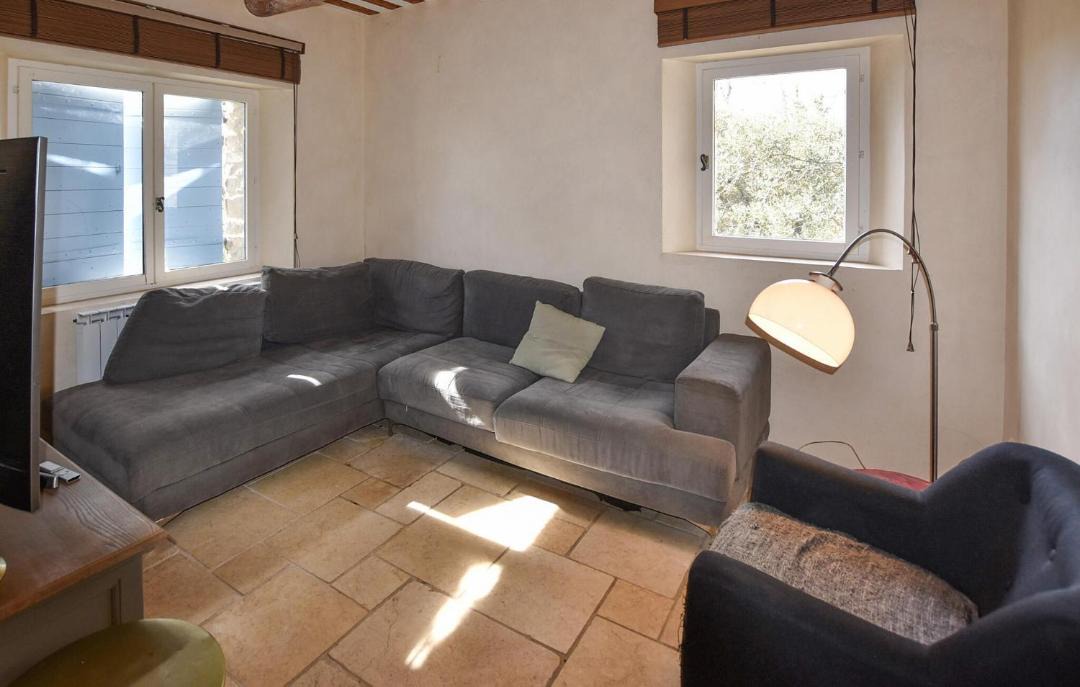 Photo of Livingroom in Goult