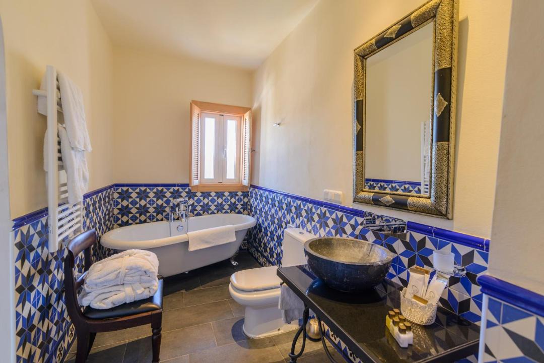 Photo of Bathroom in Los Romanes