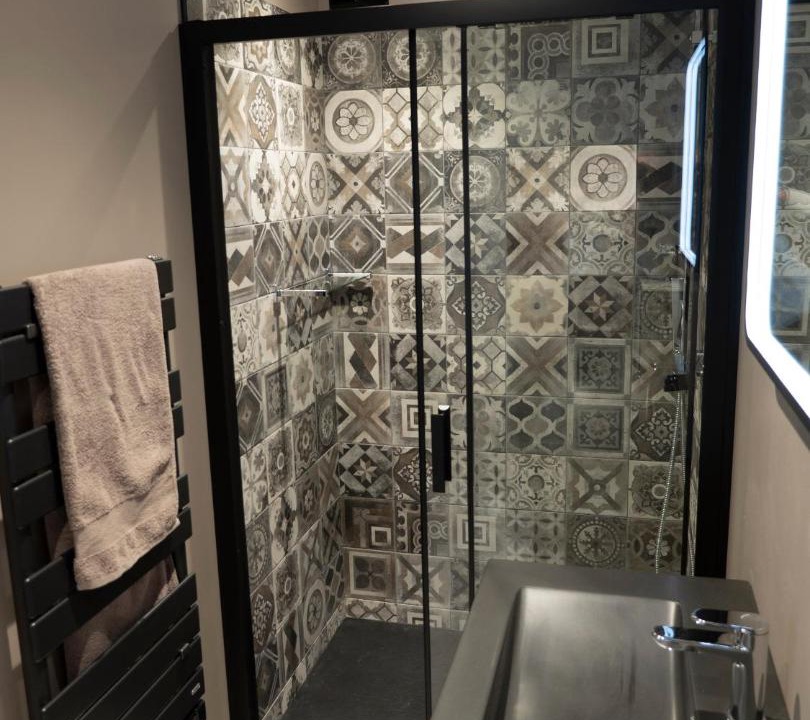 Photo of Bathroom in Hotonnes
