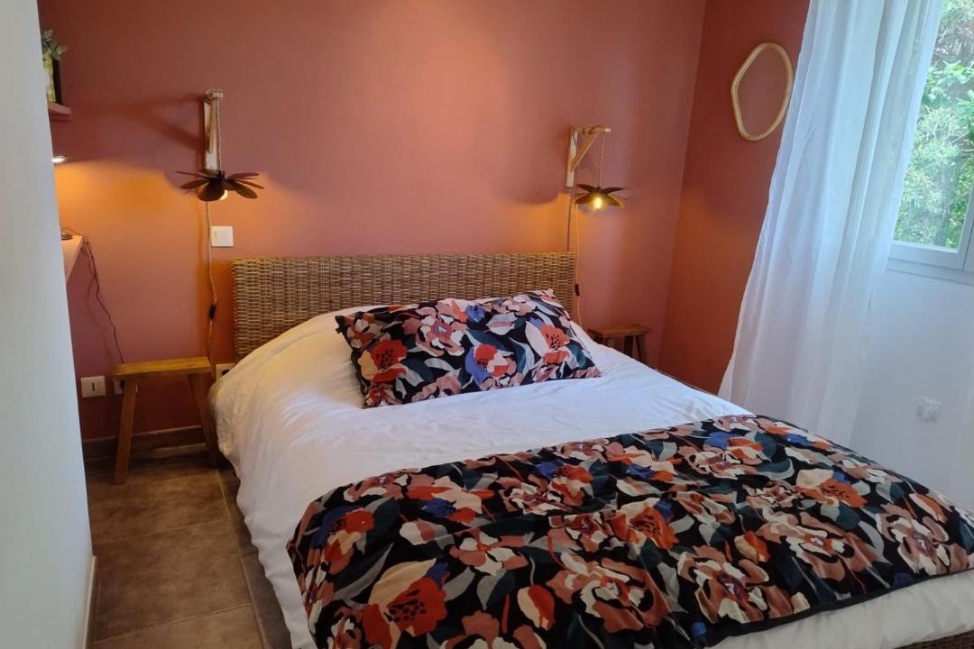 Photo of Bedroom in Sampzon