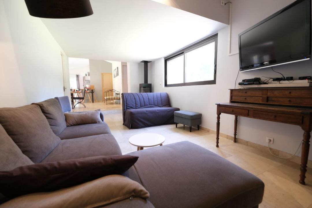 Photo of Livingroom in Maubec
