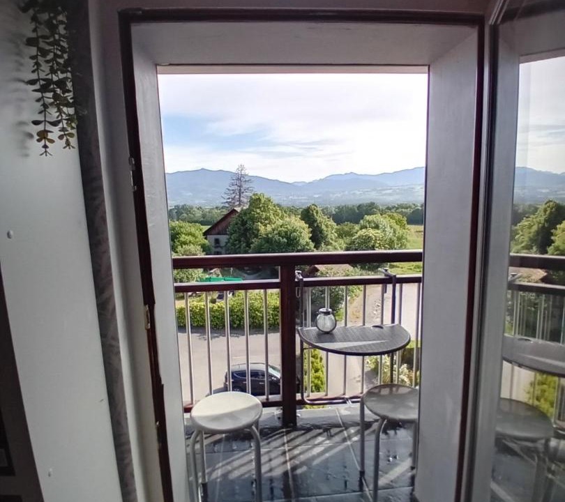 Photo of Patio Balcony in Pers-Jussy