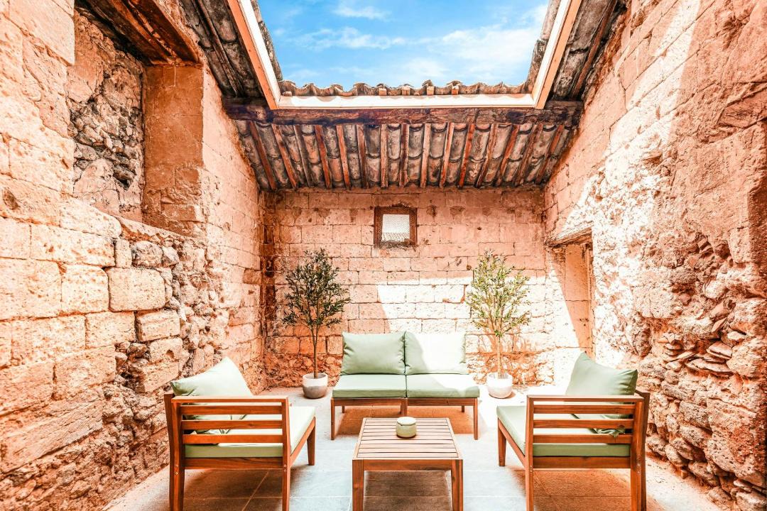 Photo of Patio Balcony in Saint-Restitut