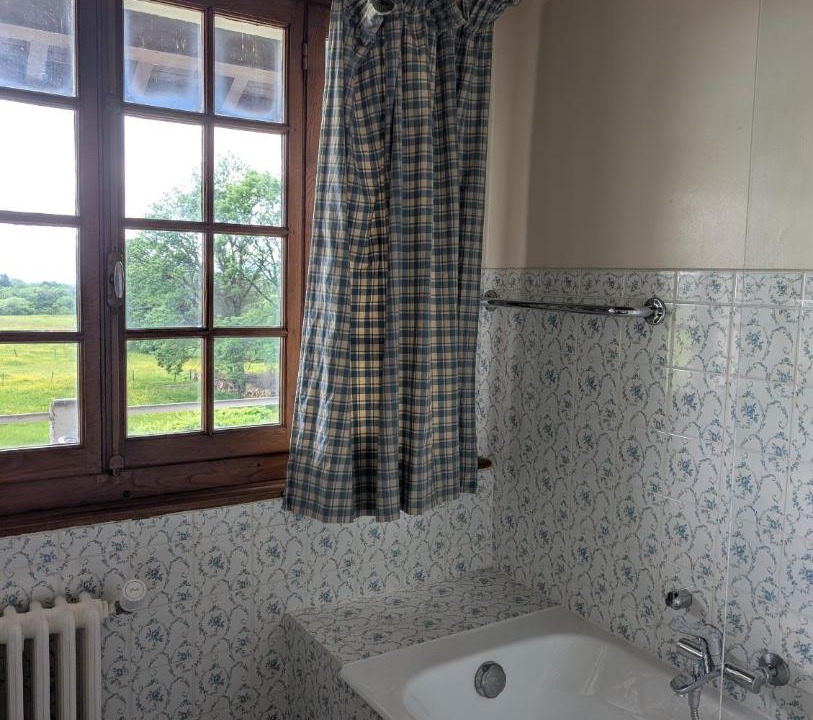 Photo of Bathroom in Echenevex