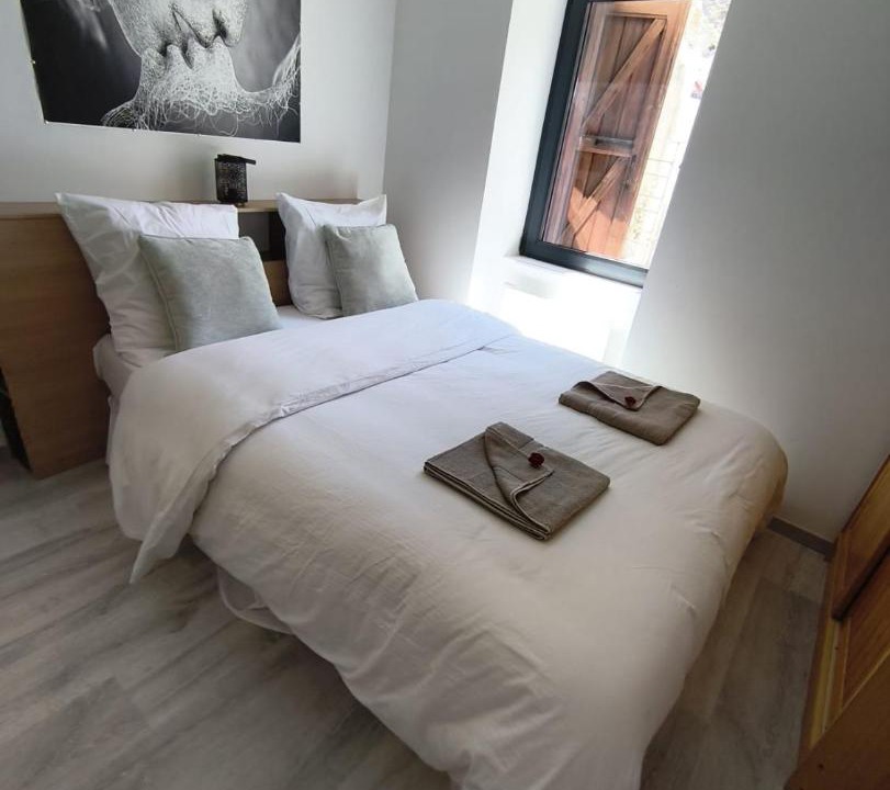 Photo of Bedroom in Champagne-en-Valromey