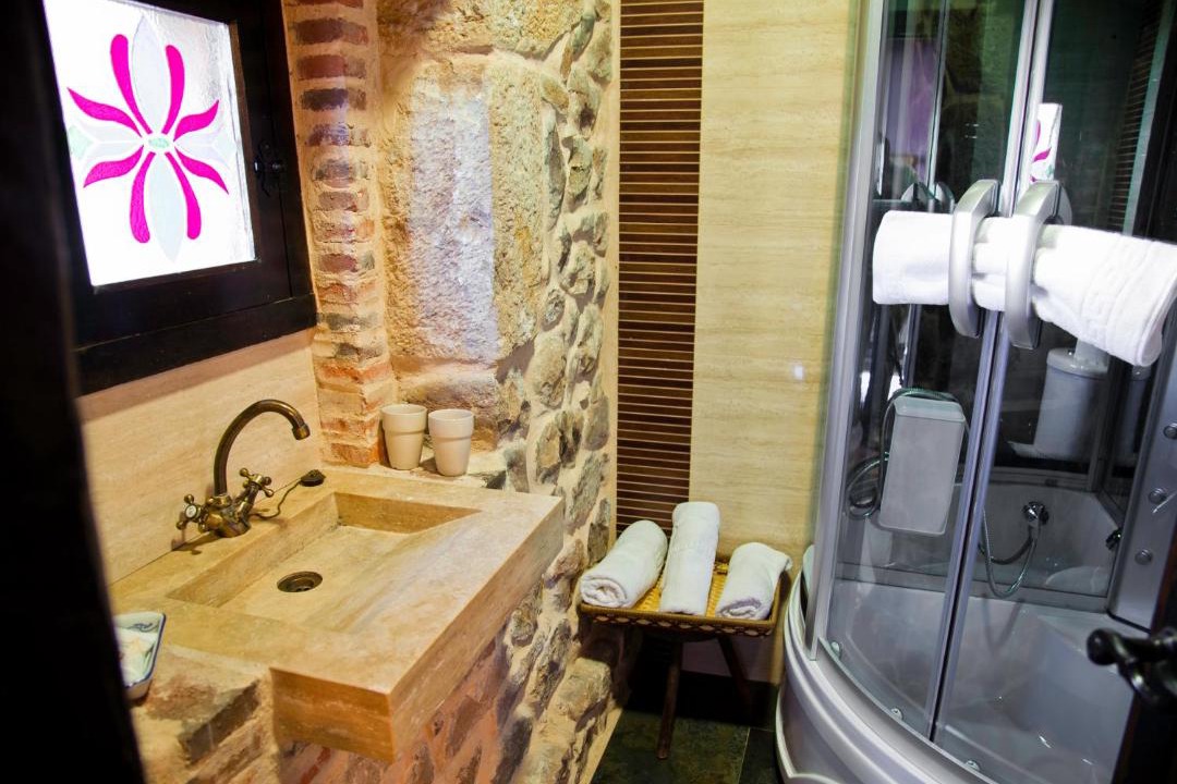 Photo of Bathroom in Los Corrales de Buelna