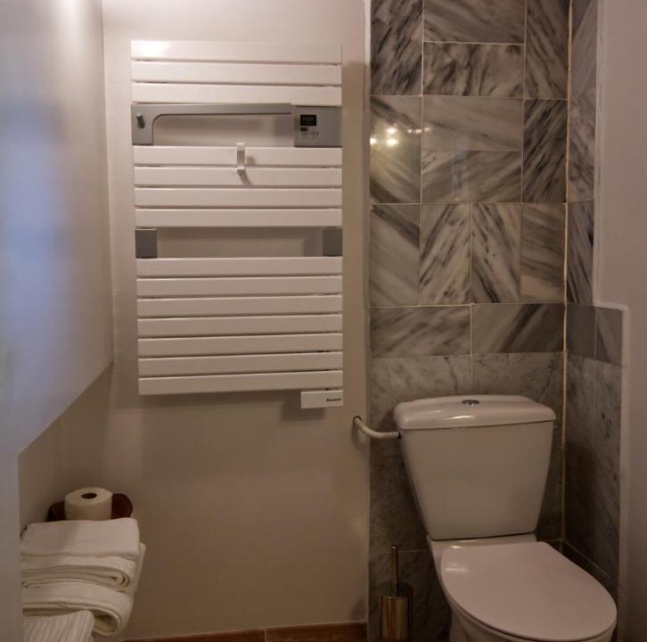 Photo of Bathroom in Maubec