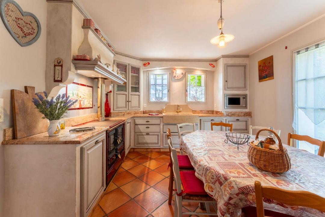 Photo of Kitchen in Saint-Etienne-du-Gres