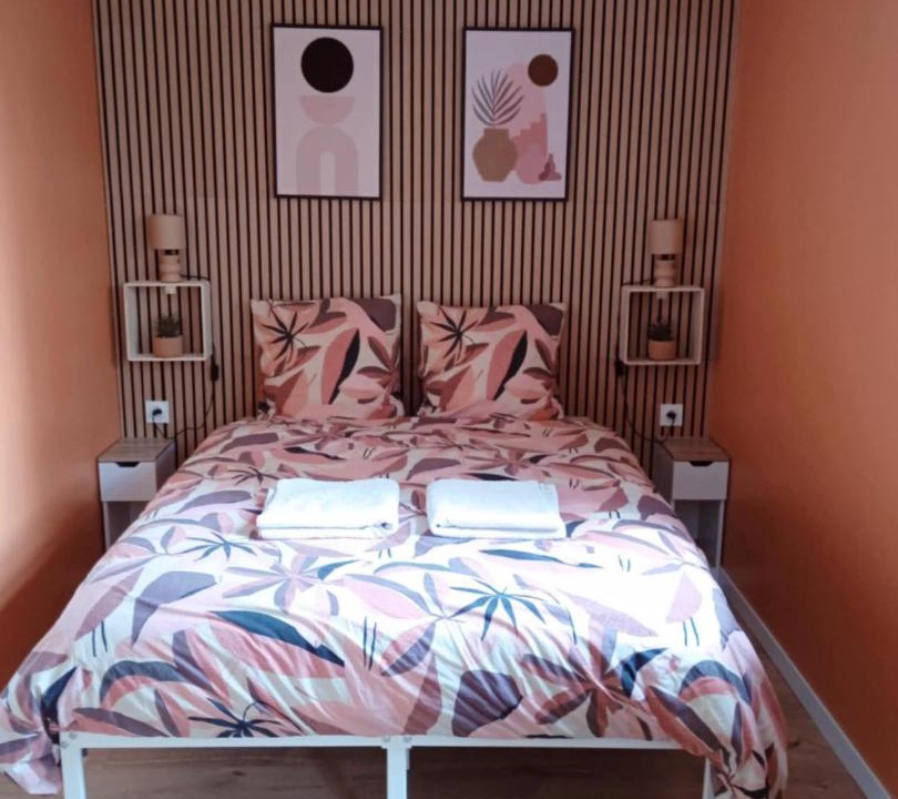 Photo of Bedroom in Oyonnax