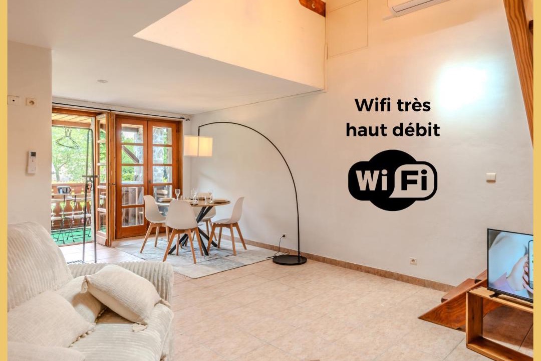 Photo of Livingroom in Yvoire