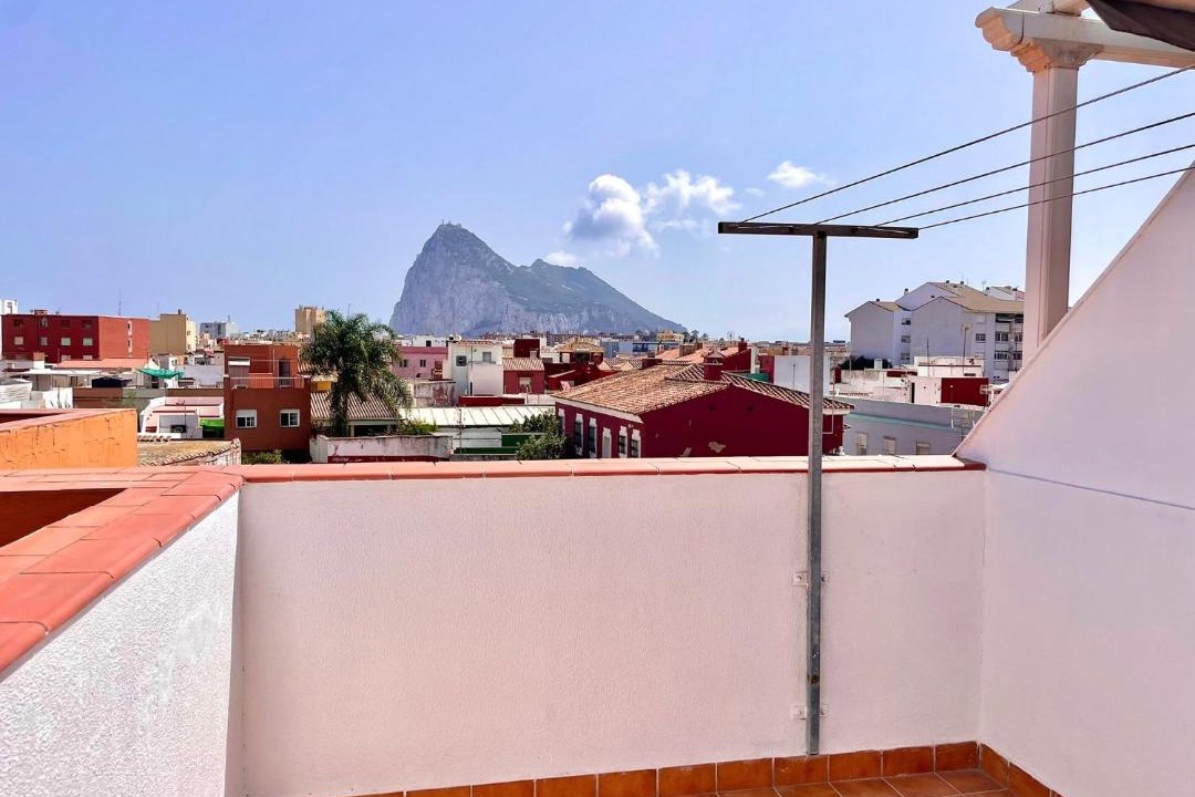 Photo of Patio Balcony in La Linea de la Concepcion