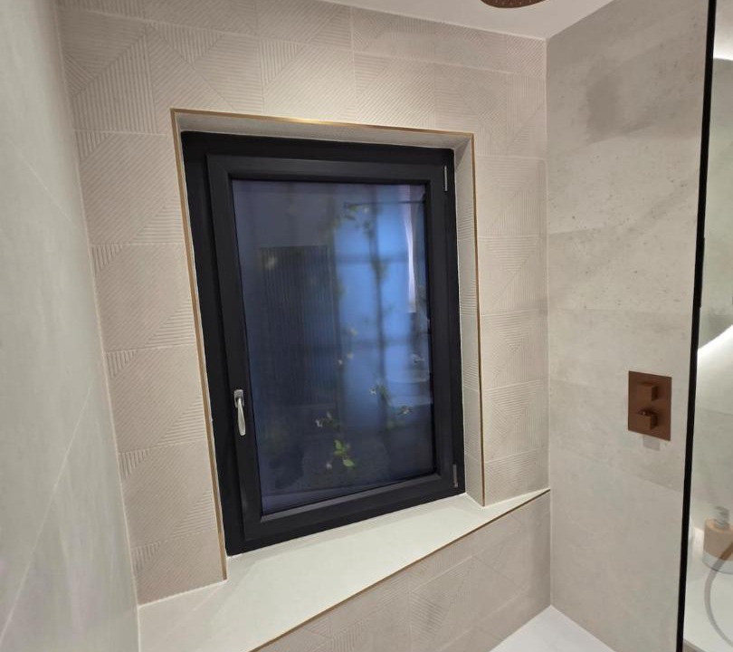 Photo of Bathroom in Nimes City Centre