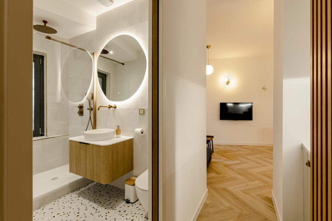 Photo of Bathroom in Nimes City Centre