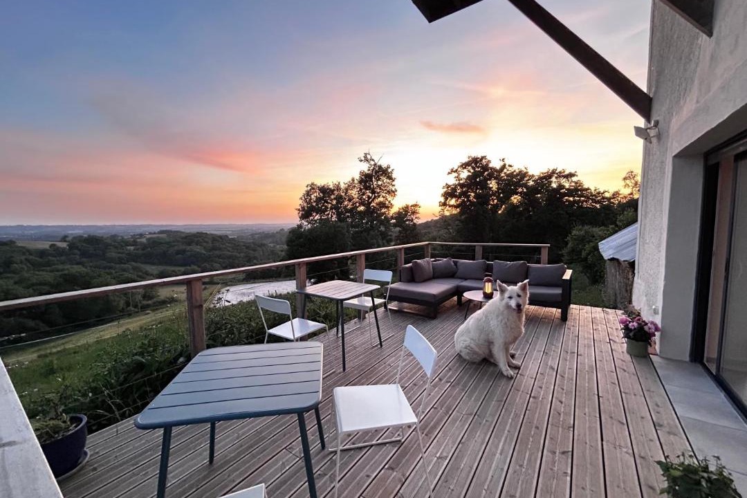 Photo of Patio Balcony in Fichous-Riumayou