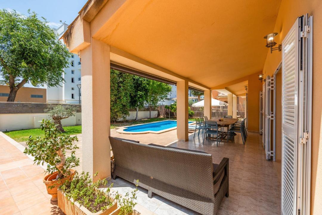 Photo of Patio Balcony in Les Meravelles