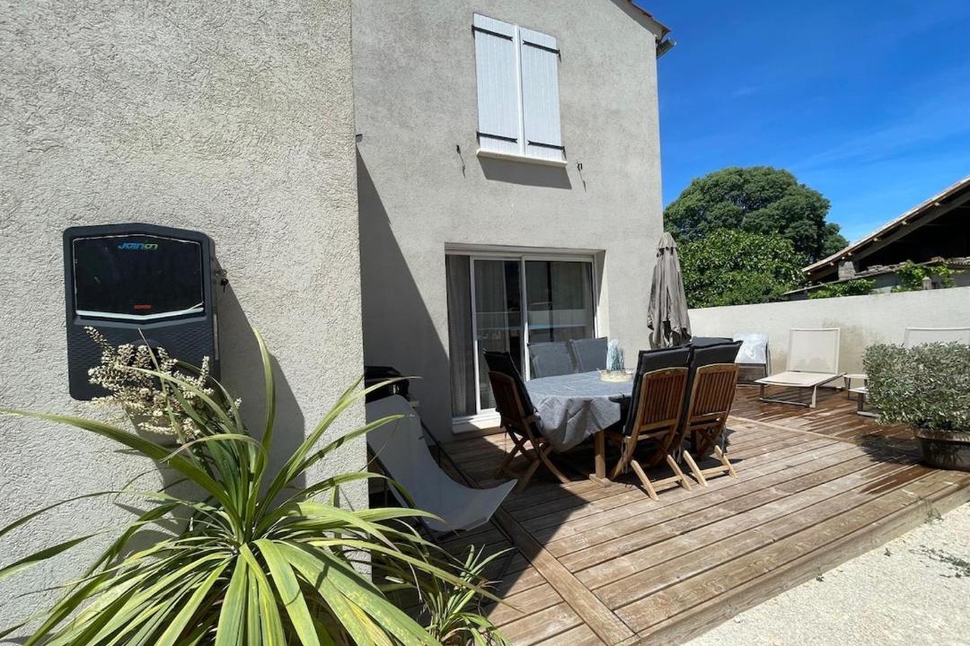 Photo of Patio Balcony in Saint-Etienne-du-Gres