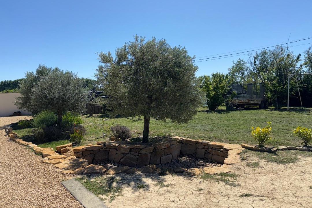Photo of Outdoor in Uchaux