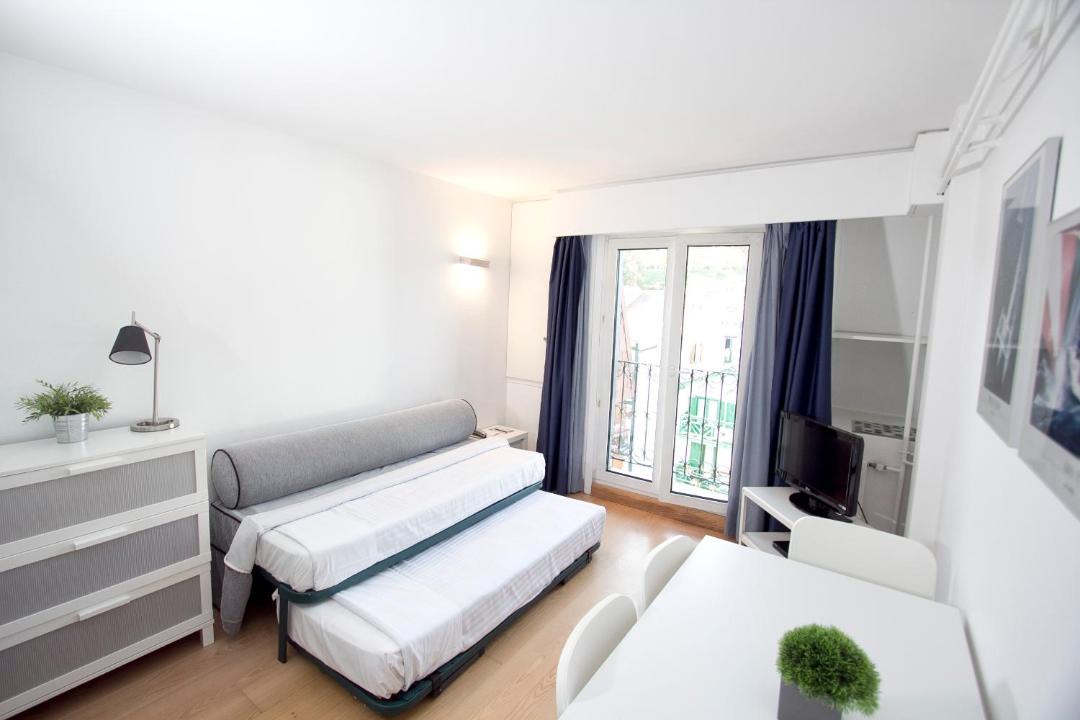 Photo of Bedroom in La Marina