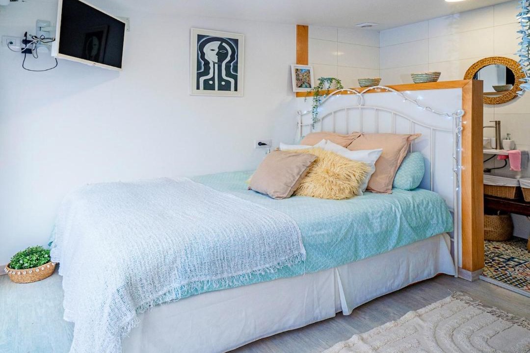 Photo of Bedroom in Oia