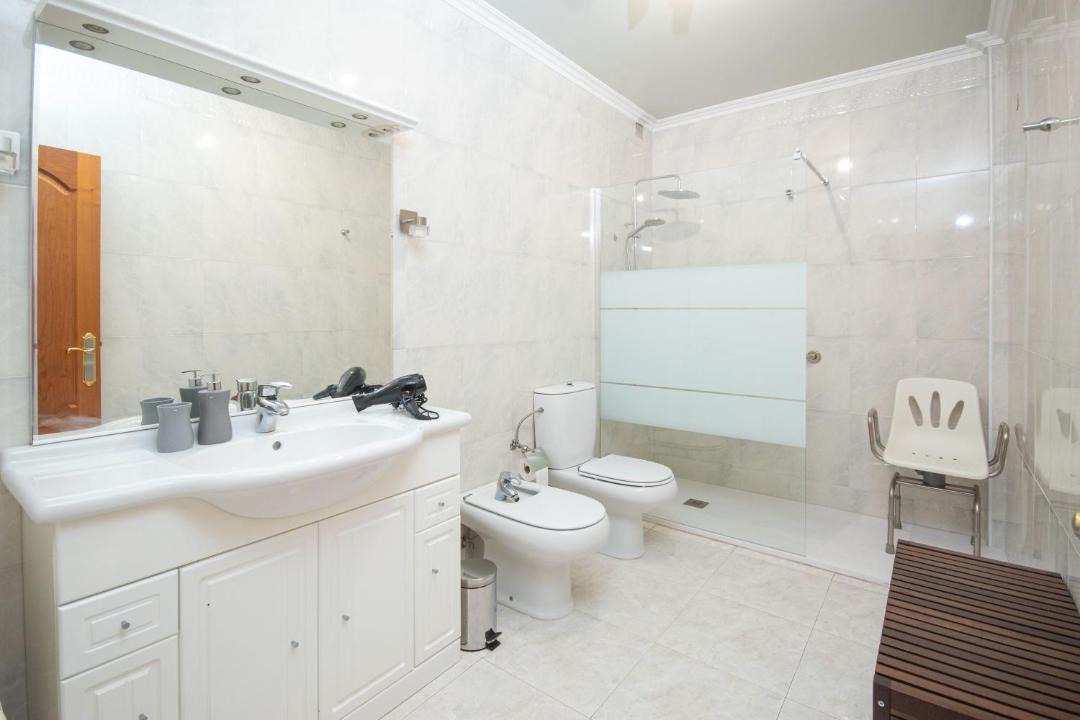 Photo of Bathroom in Carballo