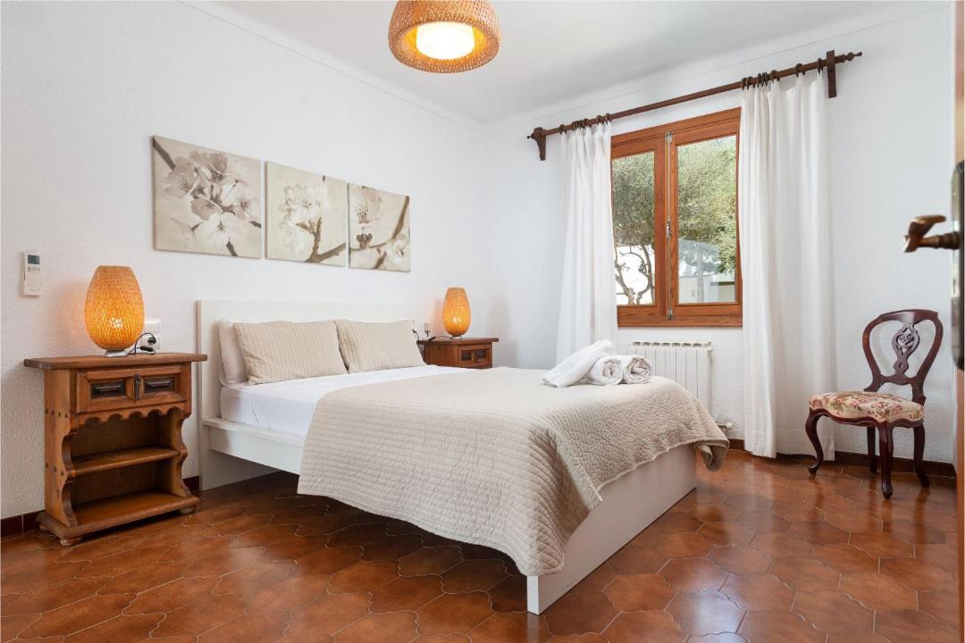 Photo of Bedroom in Alcanada