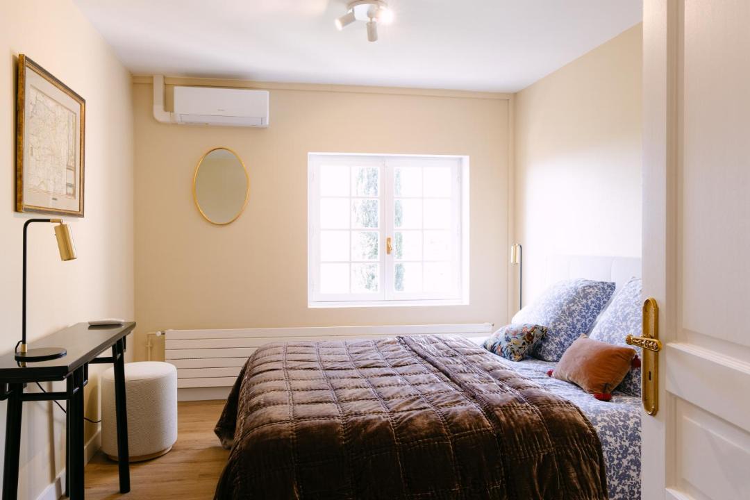 Photo of Bedroom in Chateauneuf-du-Pape