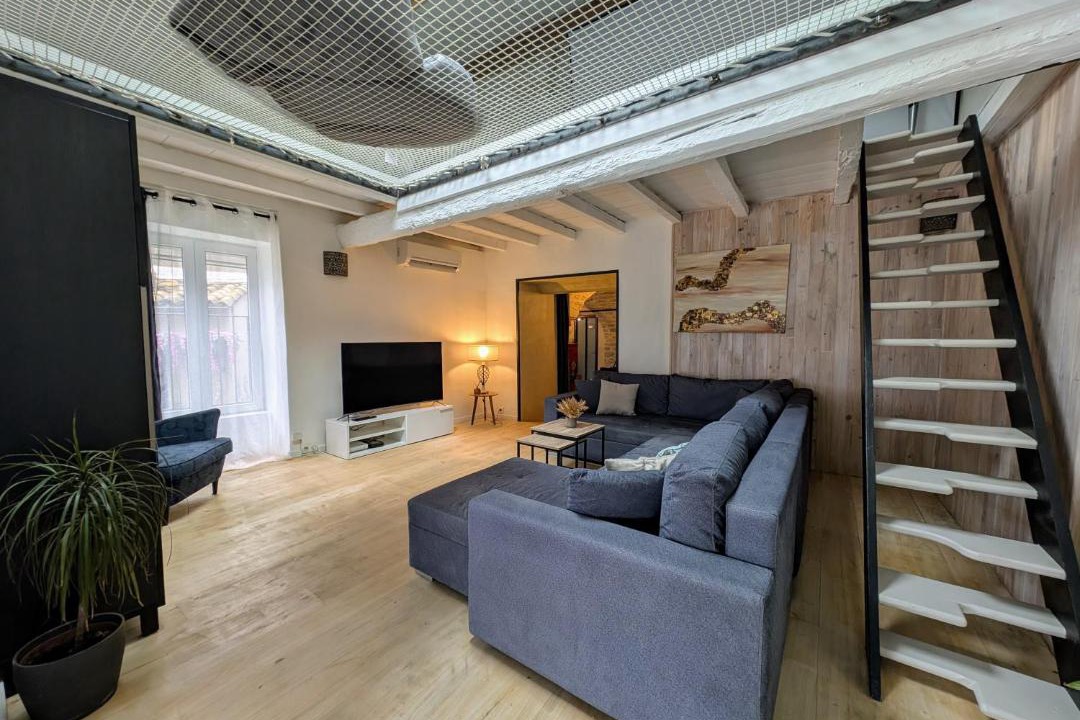 Photo of Livingroom in Euzet-les-Bains