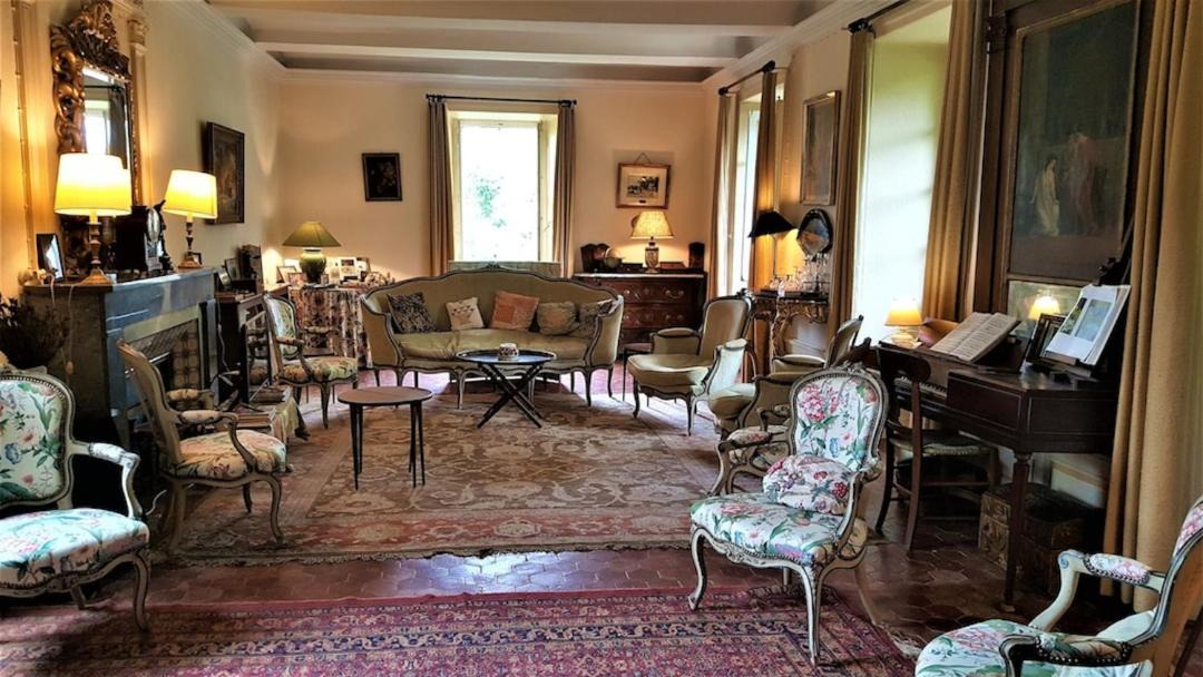 Photo of Livingroom in Berrias-et-Casteljau