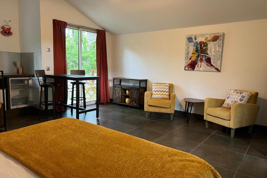 Photo of Bedroom in Saint Alban Auriolles