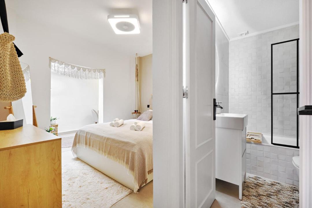 Photo of Bedroom in Los Altos