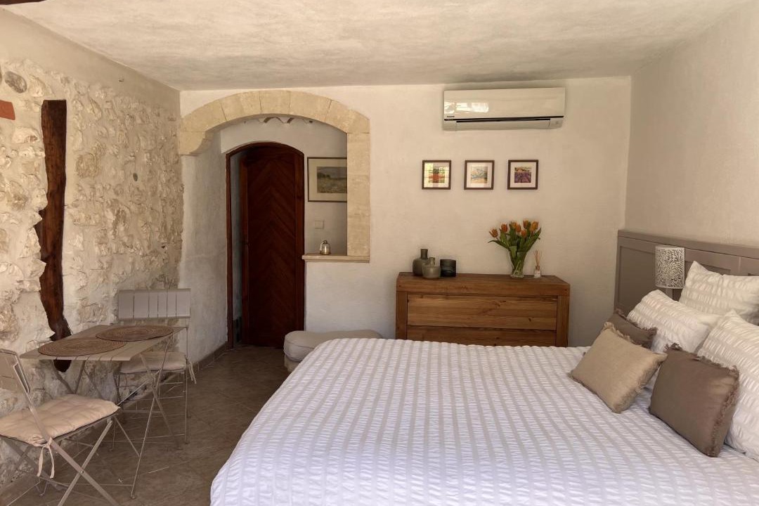 Photo of Bedroom in Plan-d'Orgon
