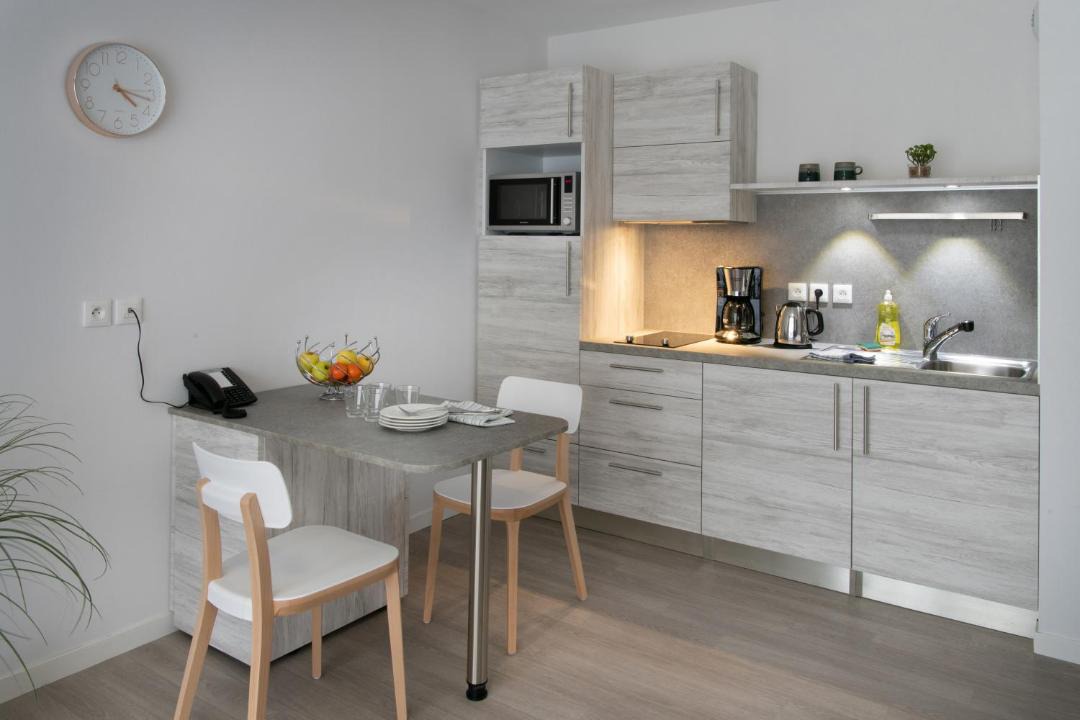 Photo of Kitchen in Lens