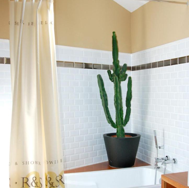 Photo of Bathroom in Roquefort-des-Corbieres